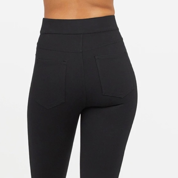 Spanx “The perfect Pant Ankle 4-pocket” Color-black size small, inseam-Petite - Picture 2 of 5